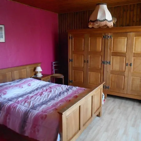 Fuer 8 Personen Ca 280 Qm In Mesnil-saint-blaise, Wallonie Maastal