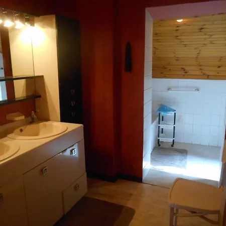 Fuer 8 Personen Ca 280 Qm In Mesnil-saint-blaise, Wallonie Maastal Holiday home