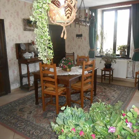 Fuer 8 Personen Ca 280 Qm In Mesnil-saint-blaise, Wallonie Maastal Holiday home *
